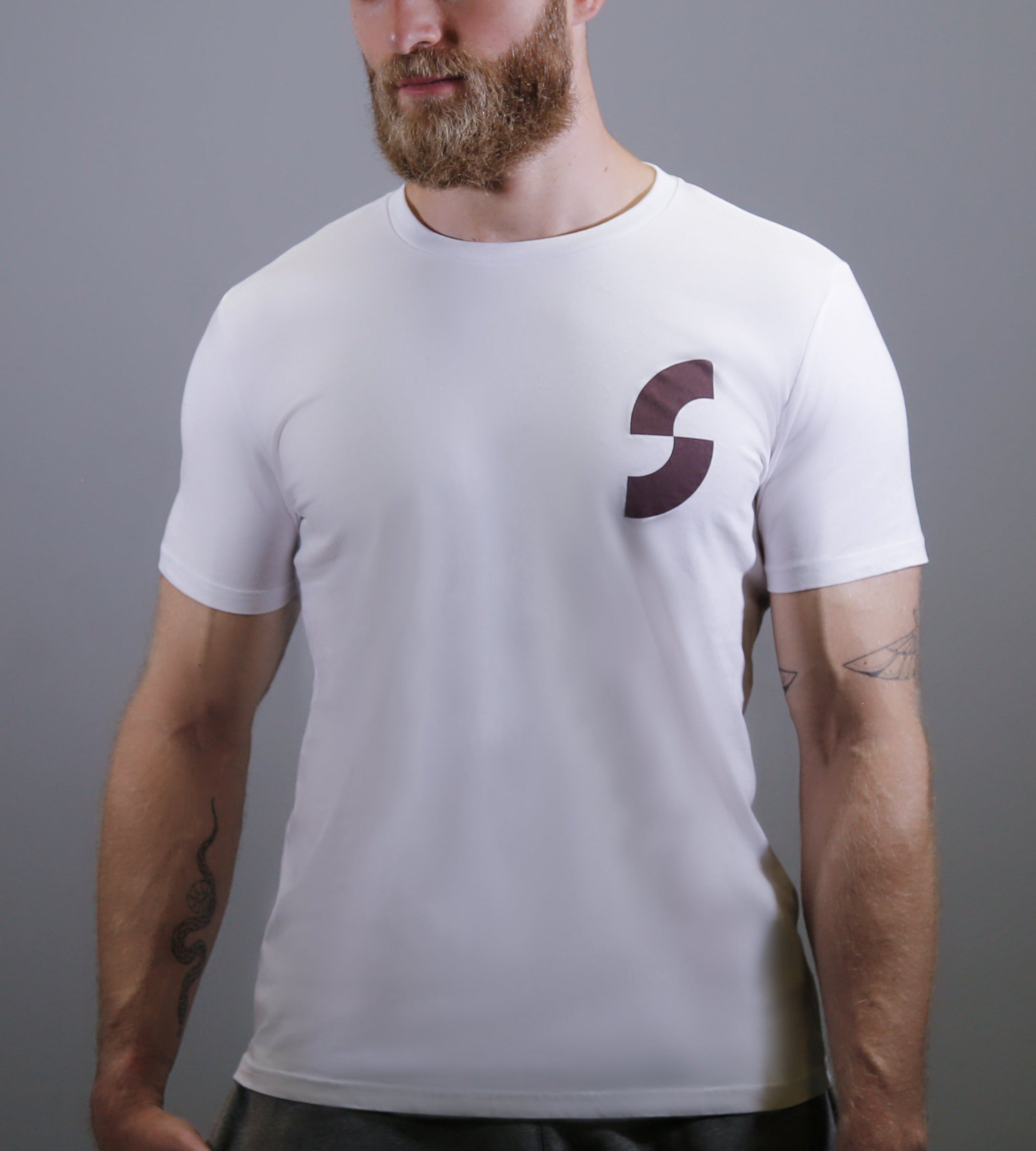 Retro White T-shirt. T4